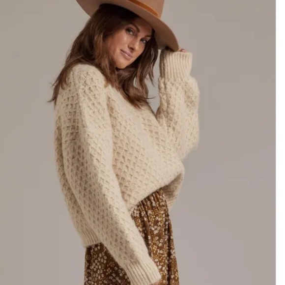 Rylee + Cru Sweaters - Rylee + Cru Cream Textured Sweater size M